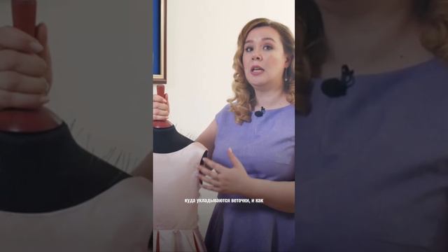 Как украсить платье эполетами с перьями