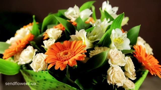 Подарок для творческой личности - букет Карусель ? Доставка цветов UFL смотреть онлайн