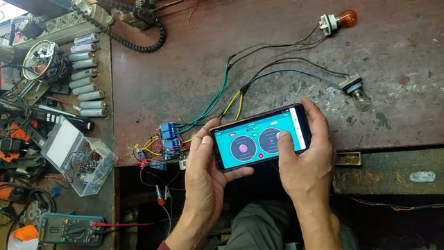 Управление детским электромобилем на Ардуино смотреть онлайн