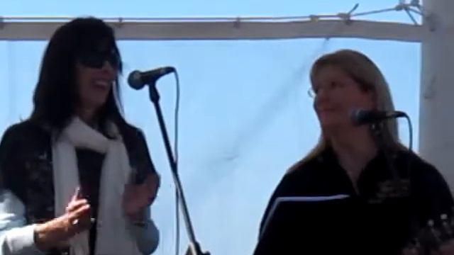 Next to Me and A 1000 Years Ukulele смотреть онлайн