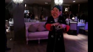 Оригинальный номер - Вицин, Моргунов и Никулин.