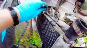 Removal of radiator and hoses VFR800 5th Gen