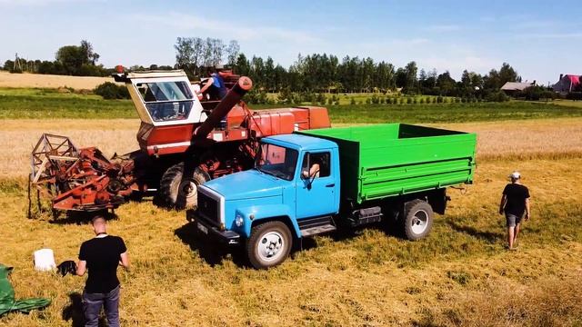 NIVA SK5 Combine Harvester/ GAZ 53 смотреть онлайн