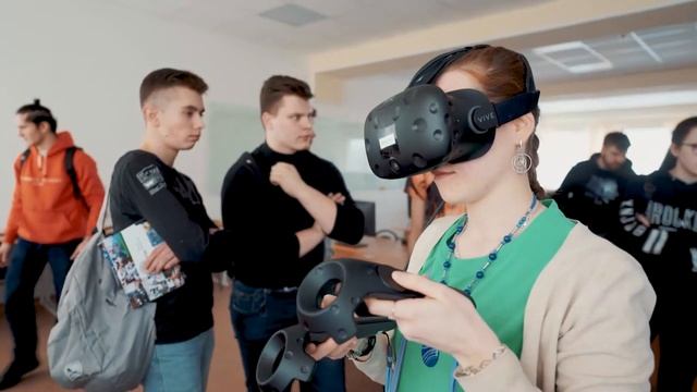 РТУ МИРЭА- День открытых дверей. Институты кибернетики и КБСП.mp4 смотреть онлайн