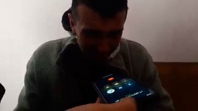 «Дайте маму! Я хочу маму услышать» смотреть онлайн