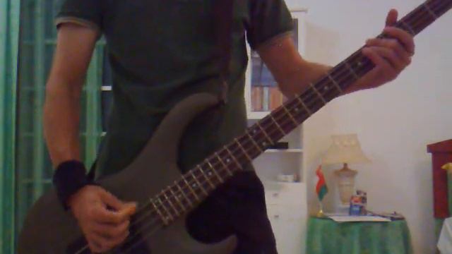 System Of A Down- Lonely Day (Bass Cover) - i don't own the copyrights of this song смотреть онлайн