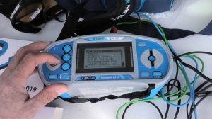 Metrel MI3102H BT: Бесконтактное измерение сопротивления заземления (метод двух клещей)