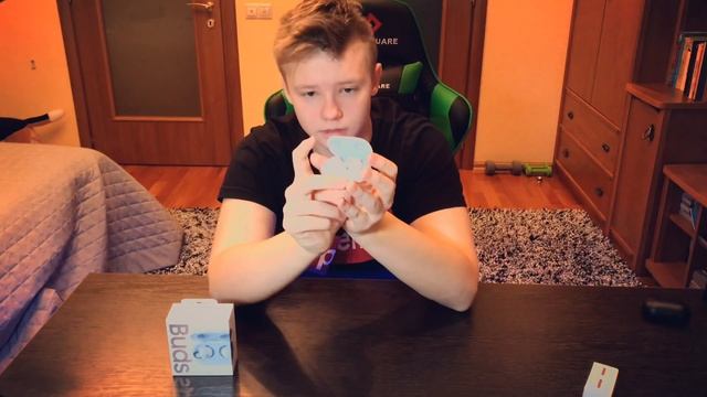 Распаковка Samsung Buds!!! смотреть онлайн