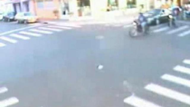 Мотоциклист против мотоциклиста 