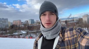 Катание спиной вперед на лыжах в свиче по трассе до 100 км/ч это опасно.