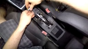 Как подтянуть трос ручника Opel Astra 2004-2014 год
