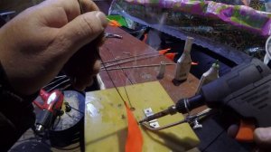 Механизм крепления флажка жерлицы!