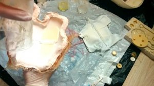 Как отливать из полиуретановых жидких пластиков EasyFlo60 и Axson F32