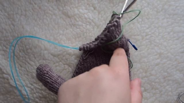 Утро на работе. Лайфхак. Немного кардного кашемира | Вязальный влог №12/22 смотреть онлайн