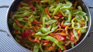 Лечо  из болгарского перца с добавлением яблок