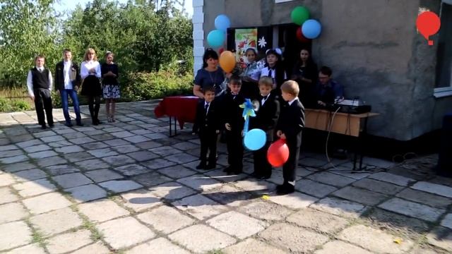Пять первоклассников от Родины: как прошло 1 сентября в серой зоне