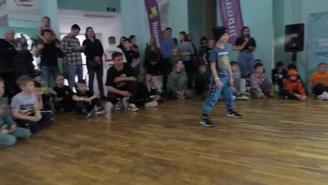 БАТЛ SERGIEV CUP 2022 - BREAK DANCE KIDS 12 смотреть онлайн