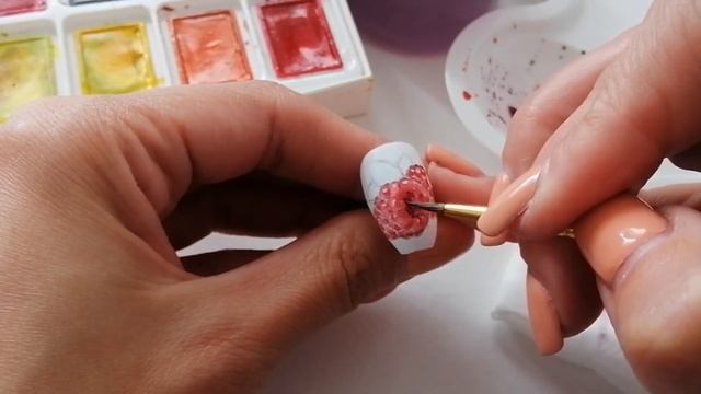 МК. Фрукты на ногтях. Малина акварельными красками на ногтях. Пошаговый урок. смотреть онлайн