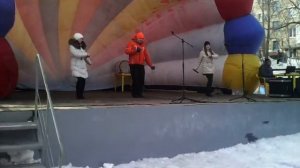 Песня. "Потму что ты живёшь на соседней улице"