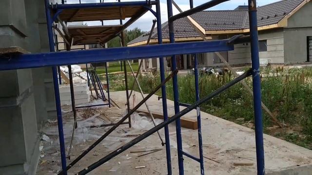 Необычный дизайн фасадов частного дома, русты и антирусты, утепление фасадов пенопластом СФТК