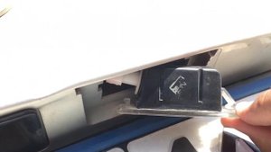 Как снять подсветку заднего номера Гранта лифтбек