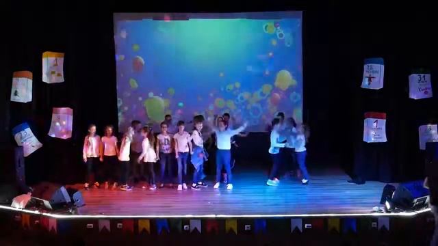 ЛЕТО, 2017 :: ЧЕТВЕРТАЯ СМЕНА / Презентации отрядов - Отряд №13 смотреть онлайн