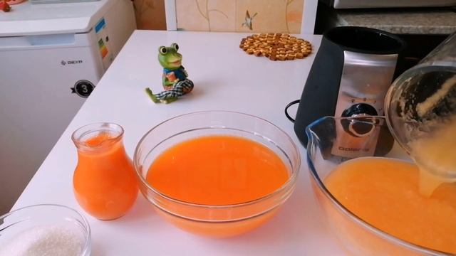 ТЫКВЕННО МОРКОВНЫЙ СОК.В магазине такого не купишь. смотреть онлайн