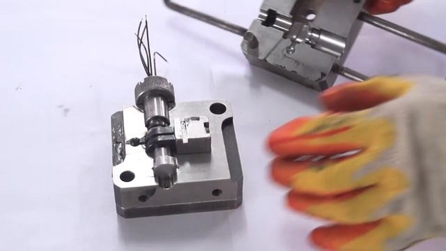 Литой разъём, литая изоляция разъёмов