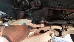 Nissan Terrano 1 WD21 VG30 люфт центральной рулевой тяги