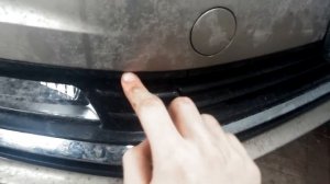 Снитие накладки на ПТФ VW polo sedan рестайлинг