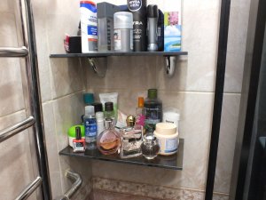 Стекляные полки в ванной!