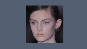 здравствуй. здравствуй! сияешь? сияю.. который час? двенадцатый примерно (тик ток звук)