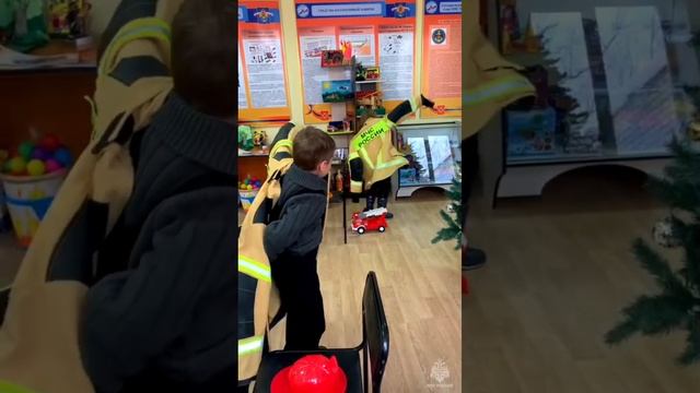 В музее пожарных и спасателей
