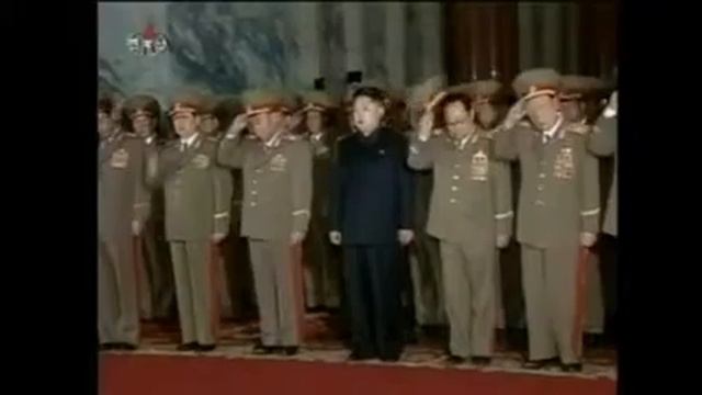 Дядя Ким Чен Уна казнен за госизмену Ким Чен Ын арестовал своего дядю видео Северокорей смотреть онлайн