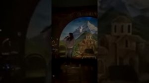 отпусти меня,мама!Отпусти в Ереван!