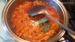 СКУМБРИЯ В ТОМАТЕ. КАК ПРИГОТОВИТЬ СКУМБРИЮ  ВКУСНО. БЫСТРЫЙ РЕЦЕПТ СКУМБРИИ БЕЗ ЖАРКИ.