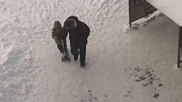 Зимой на самокате смотреть онлайн