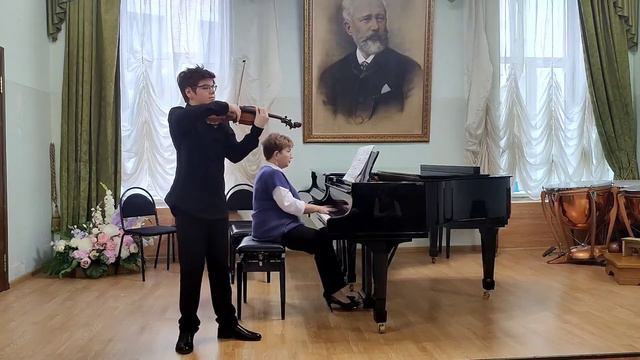 М. Брух Концерт номер 1, 1 и 2 части. Дмитрий Кучеренко, 15 лет, скрипка. смотреть онлайн