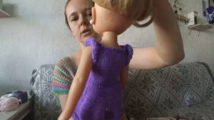 Кукольный гардероб. Навязала за месяц. Обзор нарядов для куклы Паола Рейна.