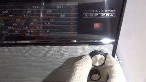 Радиоприёмник VEF-204, изготовлен на Рижском электротехническом заводе ВЭФ, 1971 год, СССР.