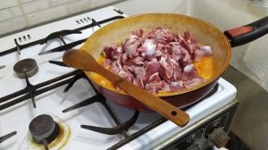 Готовим вместе куриные желудочки.