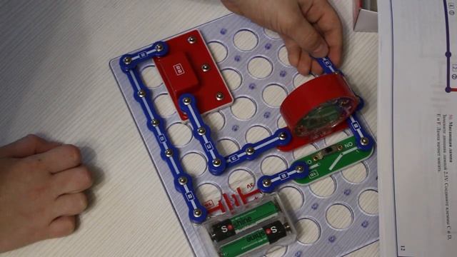 Собираем электрические схемы. Часть 1 смотреть онлайн