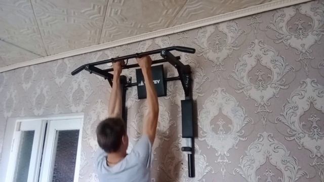 КАК НАКАЧАТЬ БИЦЕПС ПОДРОСТКУ ДОМА смотреть онлайн