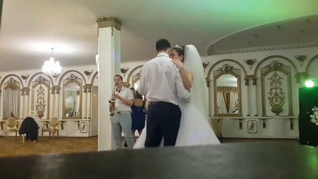 20 - минутное выступление саксофониста Одесса смотреть онлайн