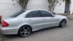Mercedes Benz E320 2004 (VENDIDO)
