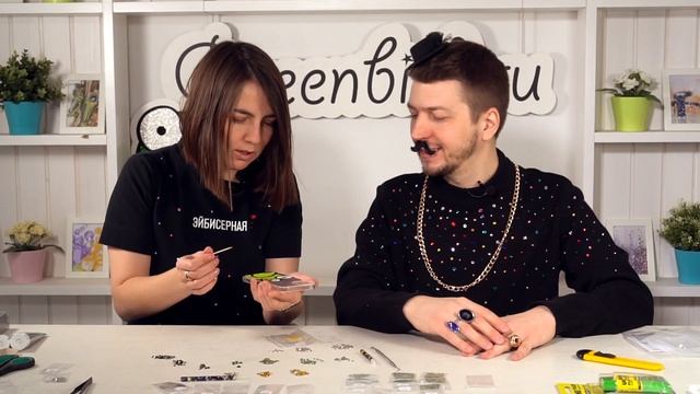 Как украсить стразами чехол для телефона: урок от Джованни Чиполлино из Crystalland смотреть онлайн