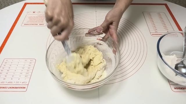 Быстрая выпечка к чаю. Молочные коржики / Milk shortcakes