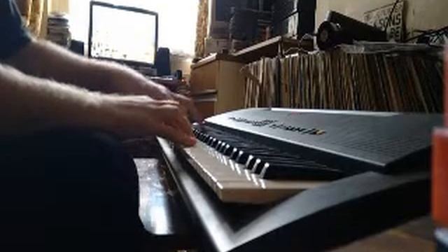 Yamaha PSR 200 A demo. смотреть онлайн