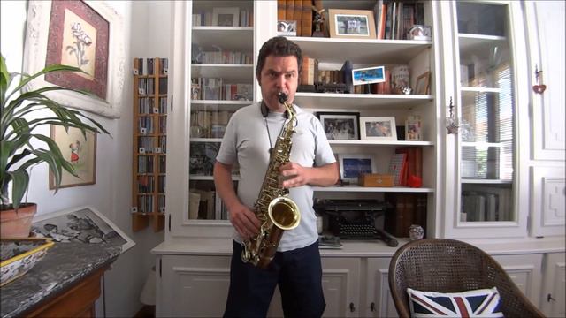 N° 15 des 18 Exercices ou Etudes d'après Berbiguier ( saxophone alto ) - Marcel Mule смотреть онлайн