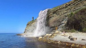 Если бы в Анапе, был водопад.. он бы выглядел, как то так ))